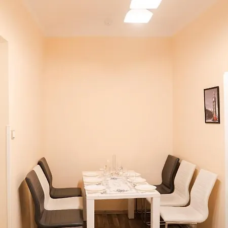 Lägenhet Helen Homestay Vaclavske Namesti Prag