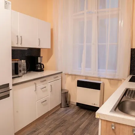 Helen Homestay Vaclavske Namesti * Prag